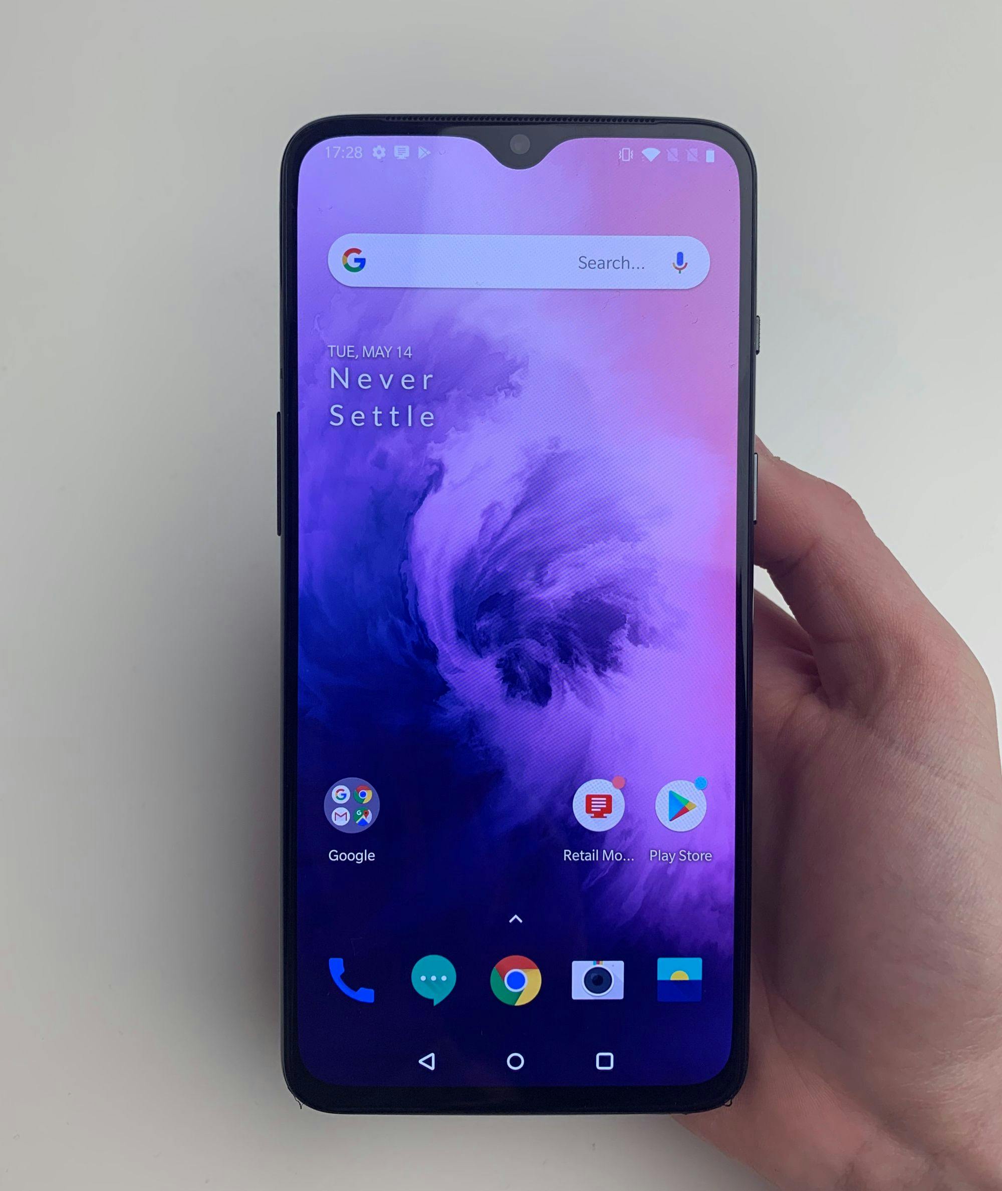 The OnePlus 7's 6.41-inch AMOLED display